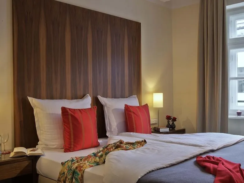 Maximilian Munich Apartments & Hotel